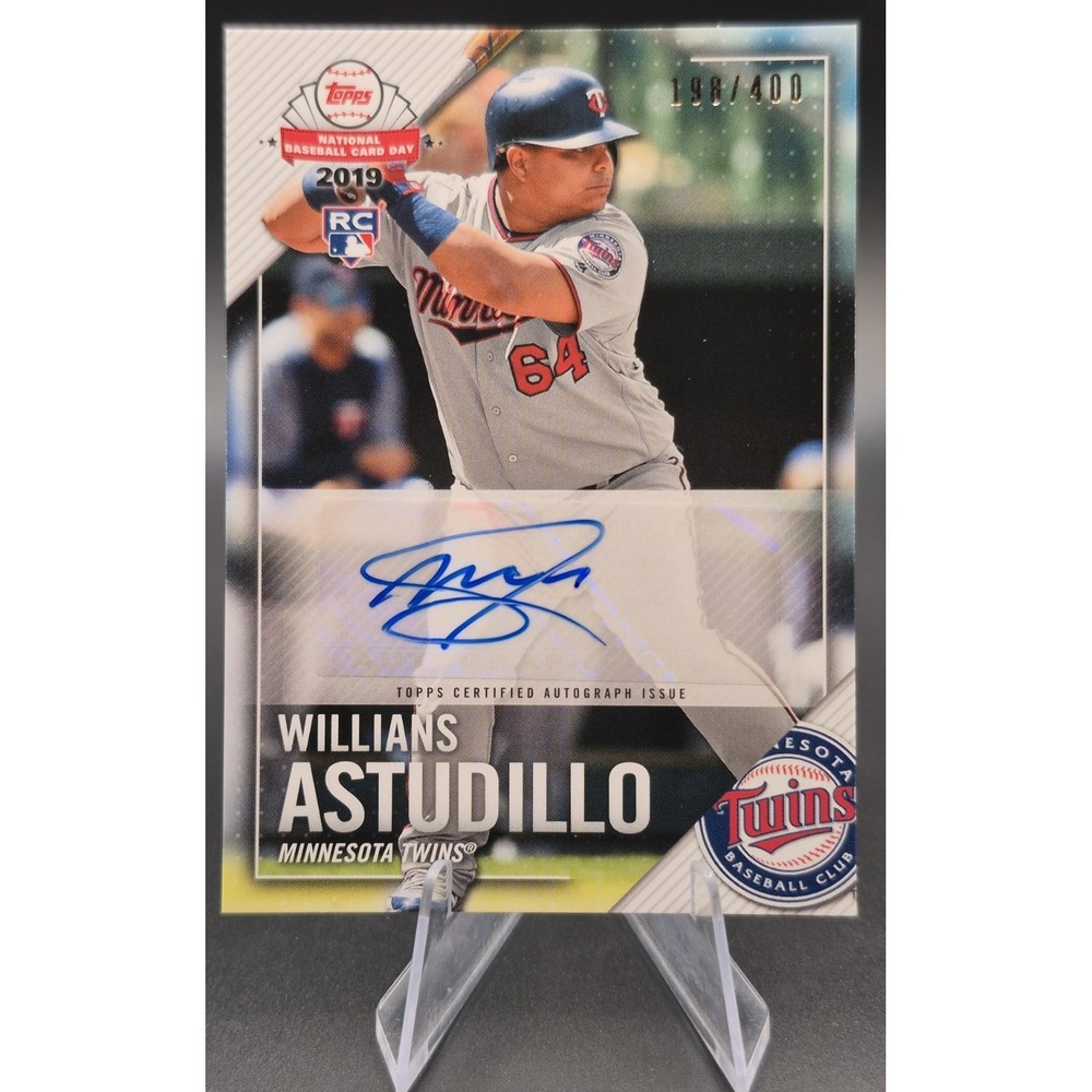2019 Topps Willians Astudillo #AU-WA Baseball Card Day Auto /400 RC Twins